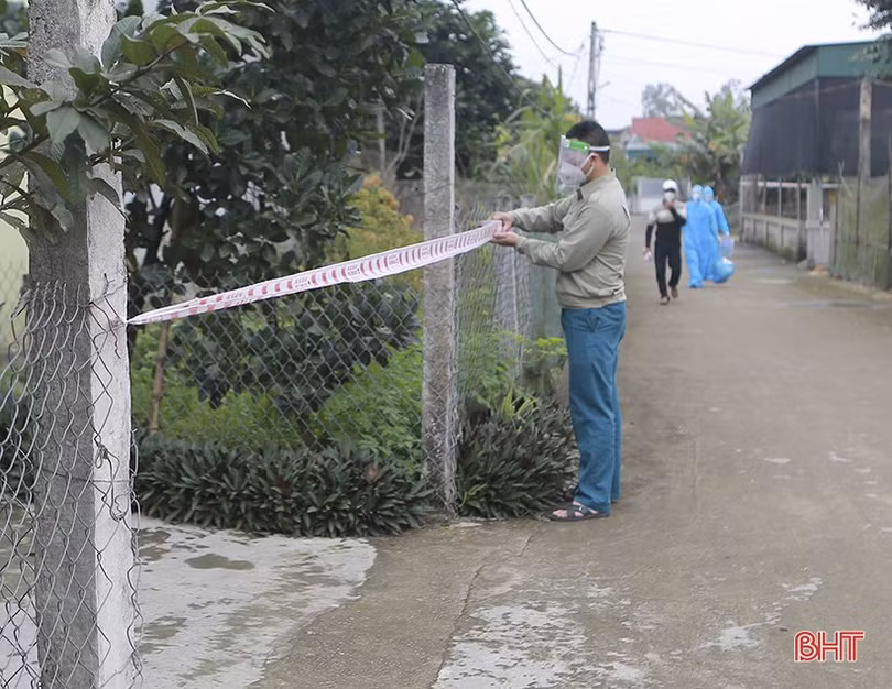 Liên tiếp xuất hiện các ca nhiễm COVID-19, Can Lộc cấp bách triển khai phòng chống