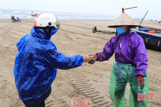 Ngư dân Nghi Xuân đón “lộc biển” đầu năm