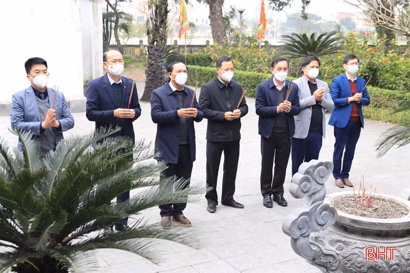 Các địa phương Hà Tĩnh sôi nổi ra quân trồng cây đầu xuân