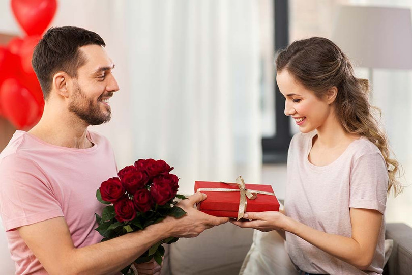 Lễ tình nhân Valentine 2022 là ngày nào? Valentine 14/2 nên tặng gì?