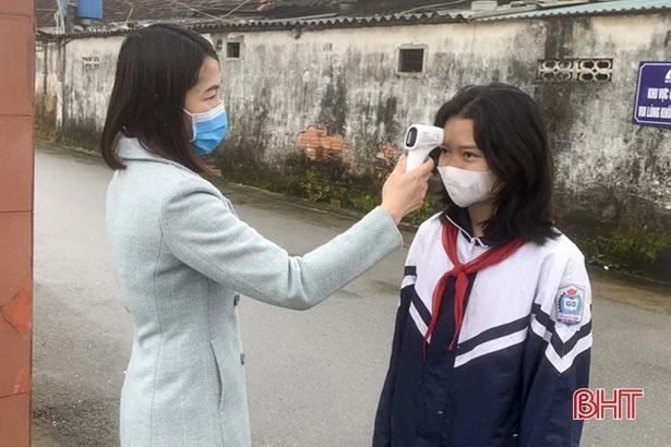 Hà Tĩnh: 75,3% phụ huynh có con từ 5 - 12 tuổi đồng ý tự nguyện tiêm vắc-xin phòng COVID-19