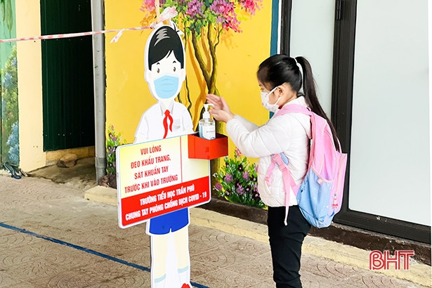 37 trường học ở Hà Tĩnh cho học sinh nghỉ học