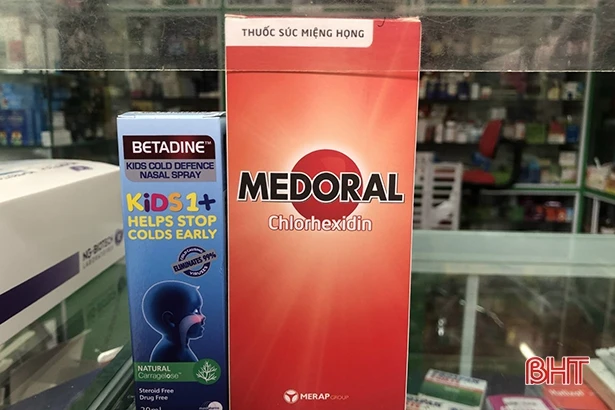 Gia tăng người mua kit test kháng nguyên tầm soát dịch COVID-19 ở Hà Tĩnh