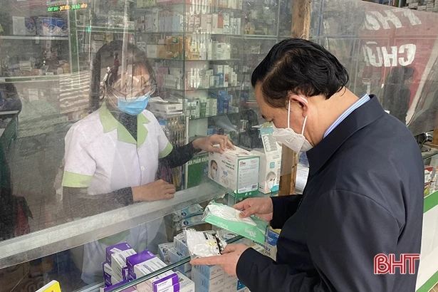 Gia tăng người mua kit test kháng nguyên tầm soát dịch COVID-19 ở Hà Tĩnh