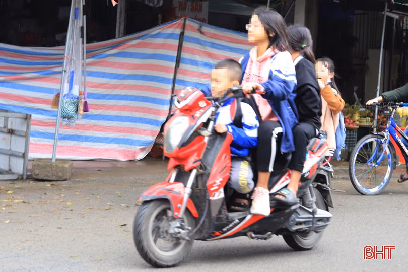 Hà Tĩnh: Một bộ phận người dân vẫn chủ quan trong phòng dịch COVID-19