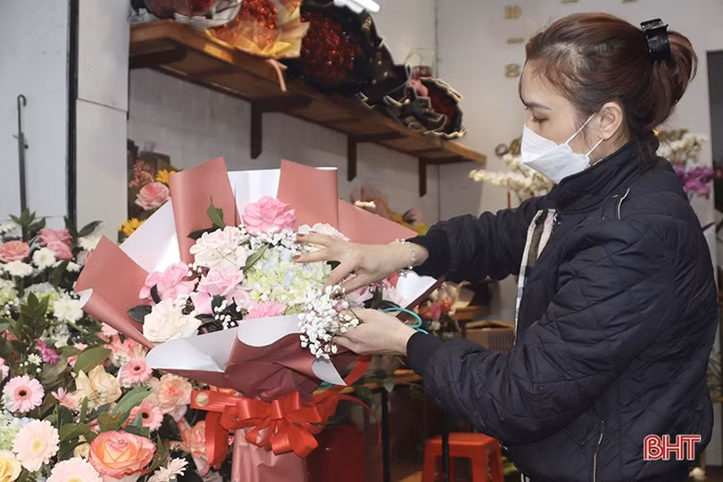 Ngập tràn sắc hoa ở Hà Tĩnh nhân ngày lễ tình nhân