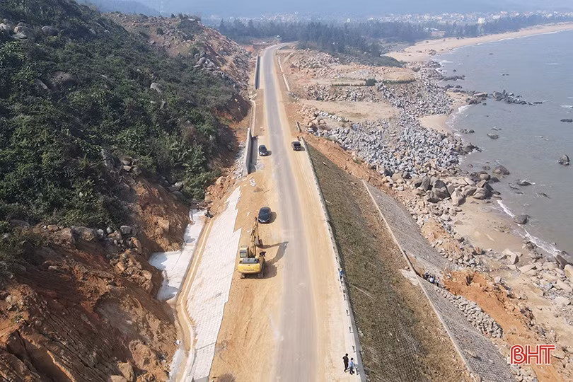 Dân vận khéo “mở đường” để xã vùng biển Hà Tĩnh vững bước xây dựng NTM nâng cao