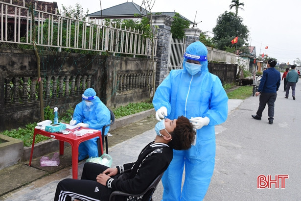 Có 27 ca mắc COVID-19, xã Thạch Mỹ cách ly khu vực chợ Cồn