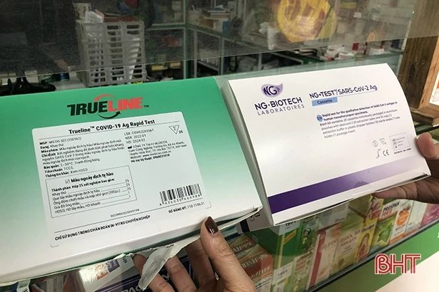 Gia tăng người mua kit test kháng nguyên tầm soát dịch COVID-19 ở Hà Tĩnh
