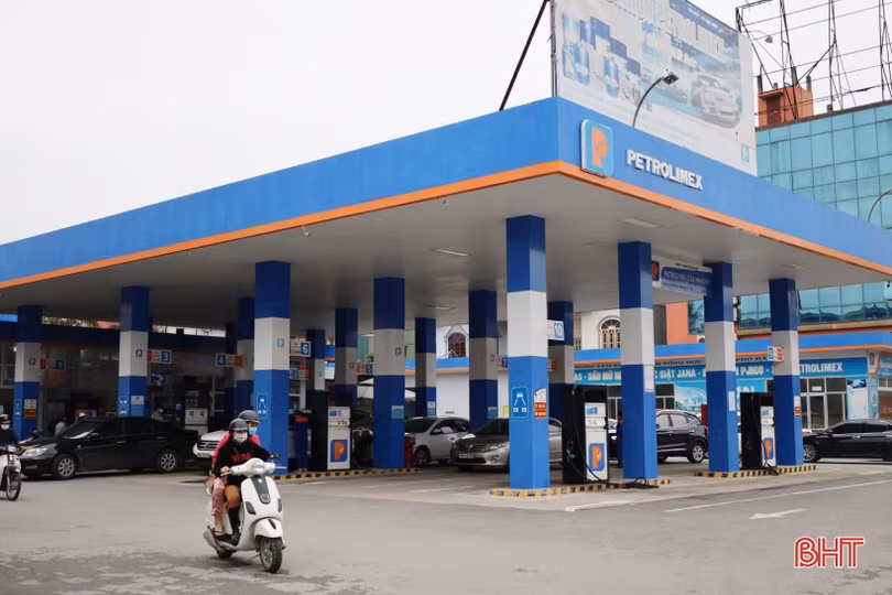 Hà Tĩnh không để xảy ra tình trạng khan hiếm xăng dầu
