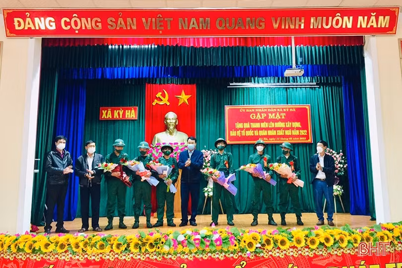 Thanh niên công giáo TX Kỳ Anh sẵn sàng cho ngày hội tòng quân