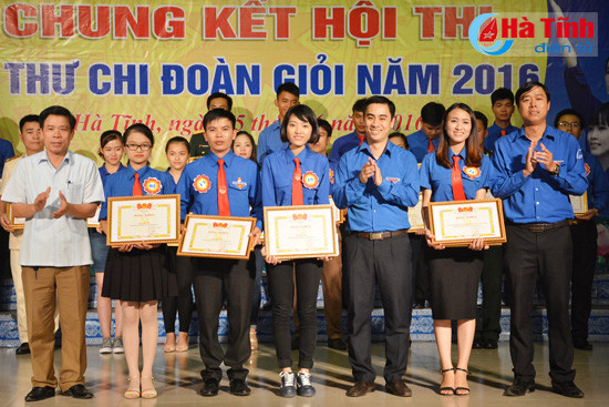 dua tai soi noi tai chung ket hoi thi bi thu chi doan toan tinh