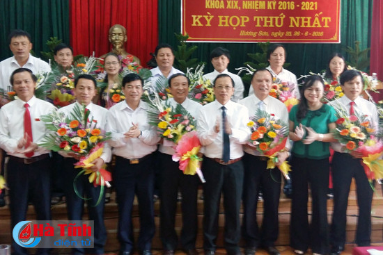 kien toan bau cac chuc danh chu chot hdnd ubnd huyen huong son