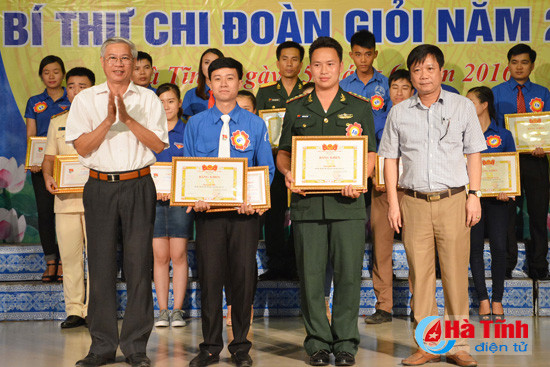 dua tai soi noi tai chung ket hoi thi bi thu chi doan toan tinh