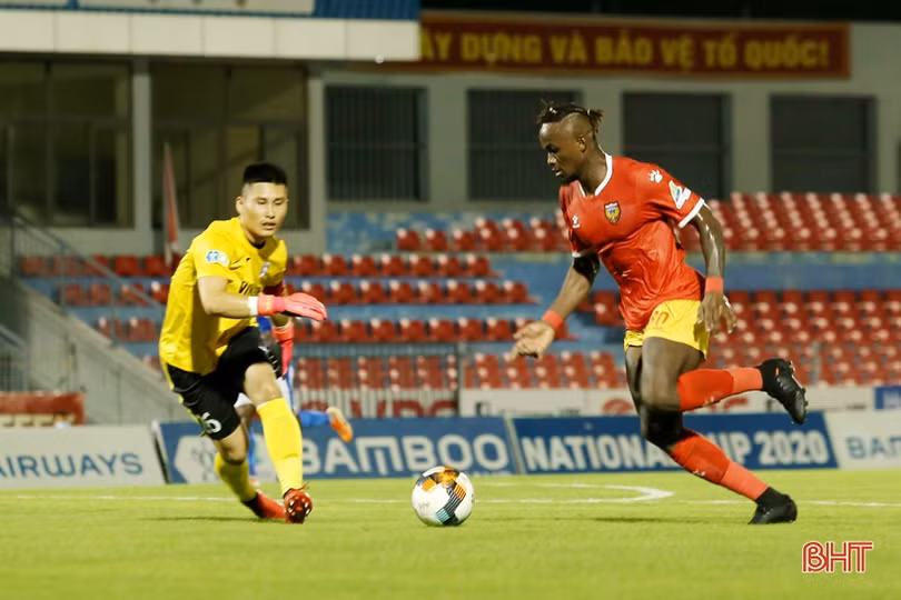 Thua Than Quảng Ninh với tỷ số 2-3, Hồng Lĩnh Hà Tĩnh dừng chân ở tứ kết Cup Quốc gia