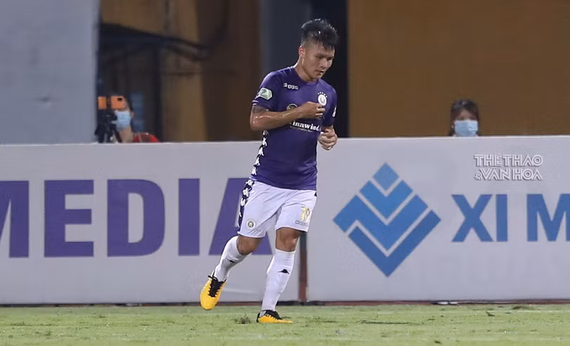 HLV Park Hang Seo chứng kiến Quang Hải ‘giải hạn’