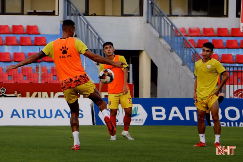 Thua Than Quảng Ninh với tỷ số 2-3, Hồng Lĩnh Hà Tĩnh dừng chân ở tứ kết Cup Quốc gia