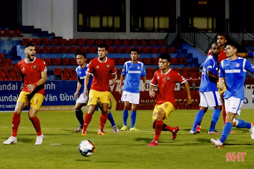 Thua Than Quảng Ninh với tỷ số 2-3, Hồng Lĩnh Hà Tĩnh dừng chân ở tứ kết Cup Quốc gia