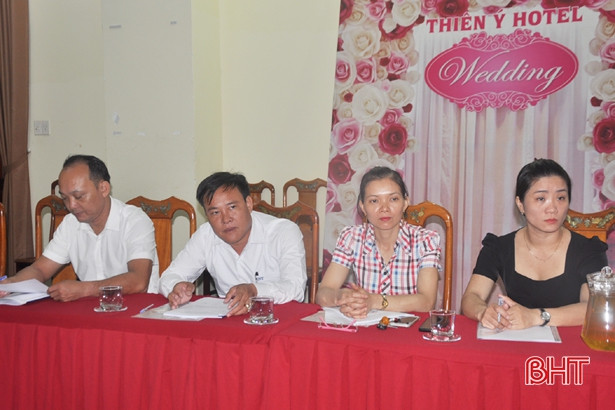 Các HTX ở Hà Tĩnh học cách bảo vệ môi trường để phát triển chăn nuôi lợn bền vững