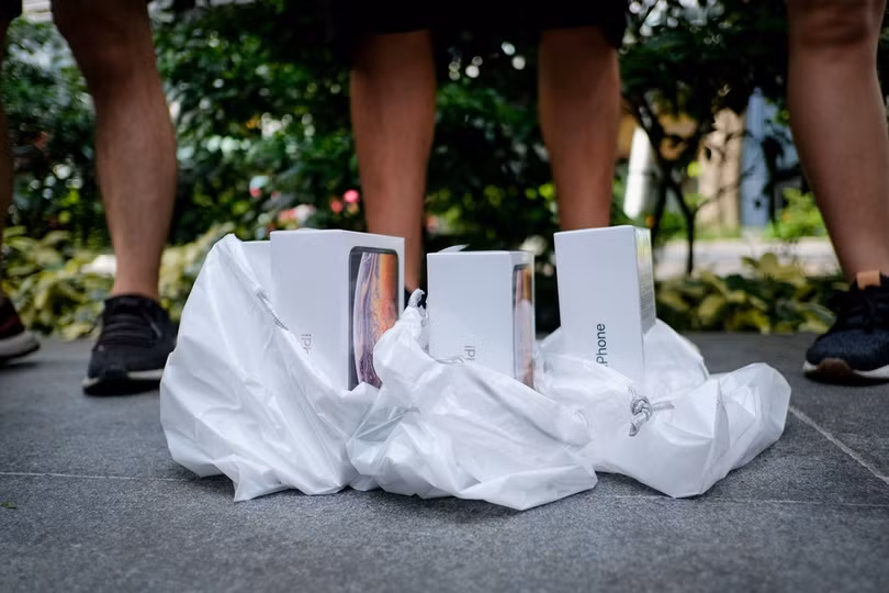 “Chiếc iPhone 12 đầu tiên về Việt Nam giá không dưới 200 triệu đồng”