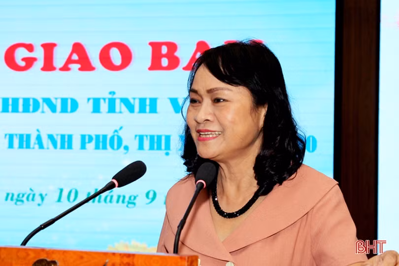 Tiếp tục phối hợp tốt công tác giữa thường trực HĐND cấp tỉnh với cấp huyện