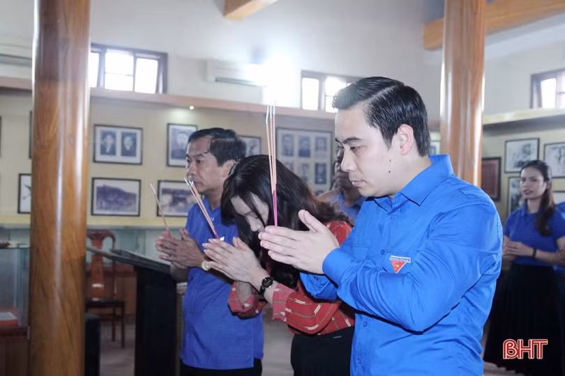 Tuổi trẻ Hà Tĩnh Tiếp lửa truyền thống 90 năm Xô Viết Nghệ - Tĩnh”