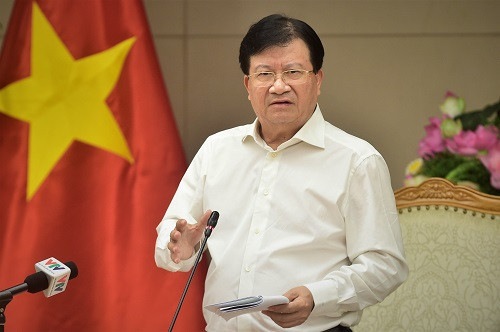 Phó Thủ tướng Trịnh Đình Dũng phát biểu tại cuộc họp - Ảnh: VGP/Đoàn Bắc Kiên quyết xử lý nghiêm mọi vi phạm để gỡ ‘thẻ vàng’ về khai thác hải sản