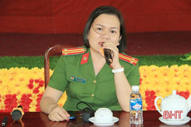 Trang bị kỹ năng phòng chống bạo lực gia đình, lừa đảo qua mạng cho phụ nữ Nghi Xuân