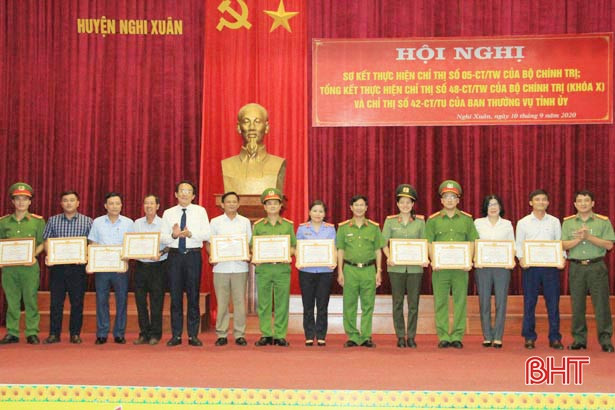 Nghi Xuân vinh danh 40 tập thể, cá nhân học và làm theo Bác