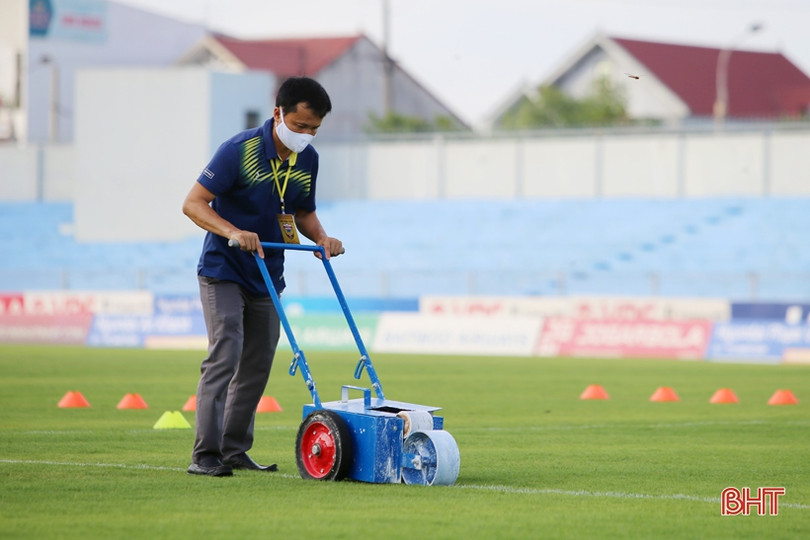 Tứ kết Cúp Quốc gia Hồng Lĩnh Hà Tĩnh - Than Quảng Ninh: An toàn phòng dịch trước giờ bóng lăn