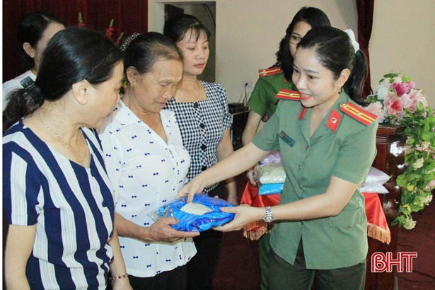 Trang bị kỹ năng phòng chống bạo lực gia đình, lừa đảo qua mạng cho phụ nữ Nghi Xuân