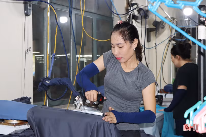 Các công ty may mặc ở Hà Tĩnh nhộn nhịp với đơn hàng đi Mỹ