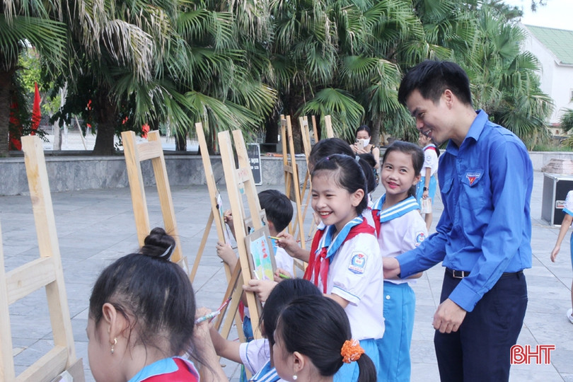 Tuổi trẻ Hà Tĩnh Tiếp lửa truyền thống 90 năm Xô Viết Nghệ - Tĩnh”