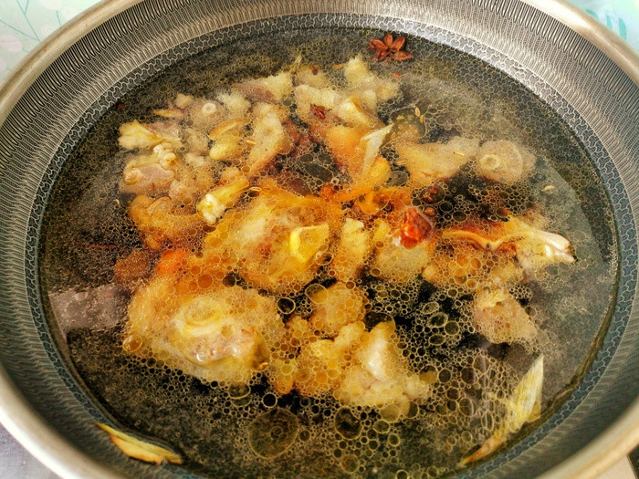 Ngày thu, trổ tài nấu thịt bò hầm khoai tây hấp dẫn hết ý, chồng con đều khen ngon! ảnh 8 Ngày thu, trổ tài nấu thịt bò hầm khoai tây hấp dẫn hết ý, chồng con đều khen ngon!