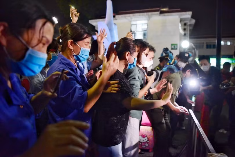 Bệnh viện Bạch Mai hết phong toả