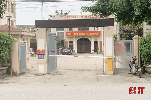 Cán bộ chiến sỹ trại giam ở Hà Tĩnh “cách ly” phòng dịch Covid-19