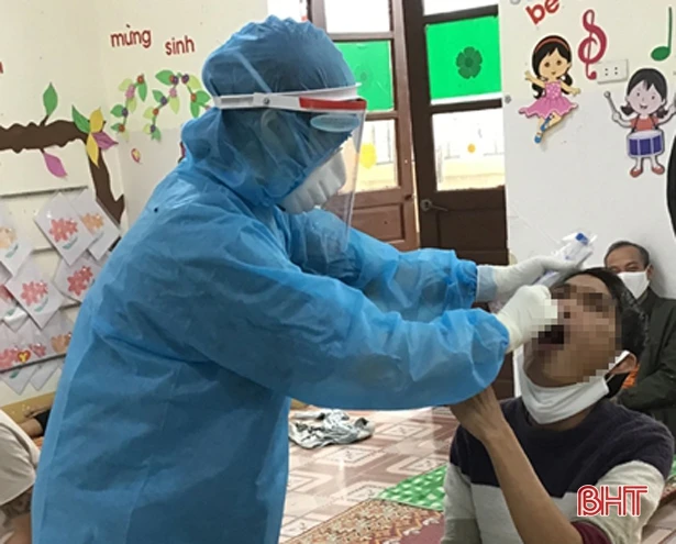 Lộc Hà phấn đấu lấy mẫu xét nghiệm 100% người cách ly tập trung