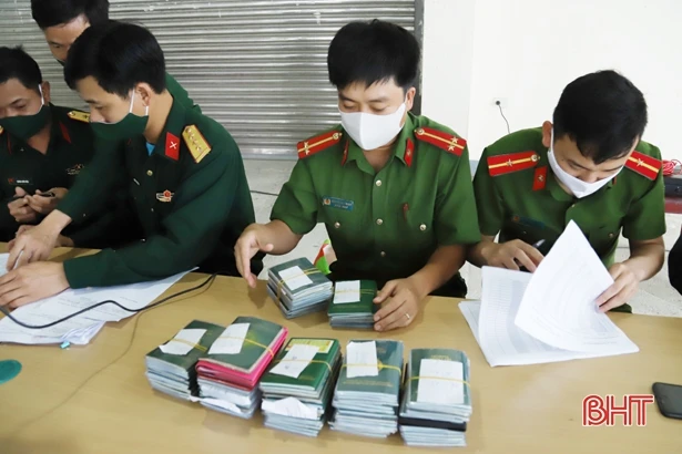 Hà Tĩnh bàn giao công dân cách ly tập trung chặt chẽ, đúng quy trình