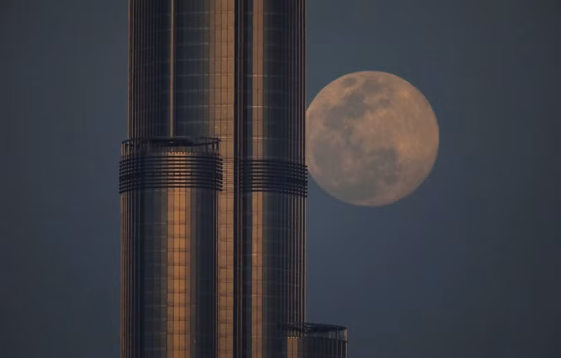 Siêu trăng lớn nhất năm rực sáng trên thế giới