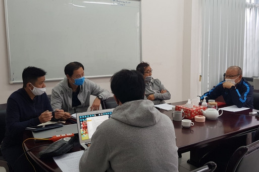 Một ngày làm việc của HLV Park Hang Seo trong giai đoạn dịch