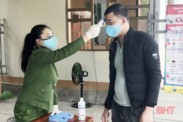 Cán bộ chiến sỹ trại giam ở Hà Tĩnh “cách ly” phòng dịch Covid-19