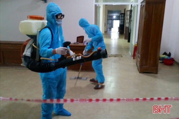 Hà Tĩnh bàn giao công dân cách ly tập trung chặt chẽ, đúng quy trình