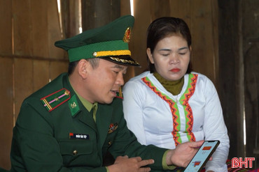 Đưa "ngày hội non sông" đến với người dân bản Rào Tre