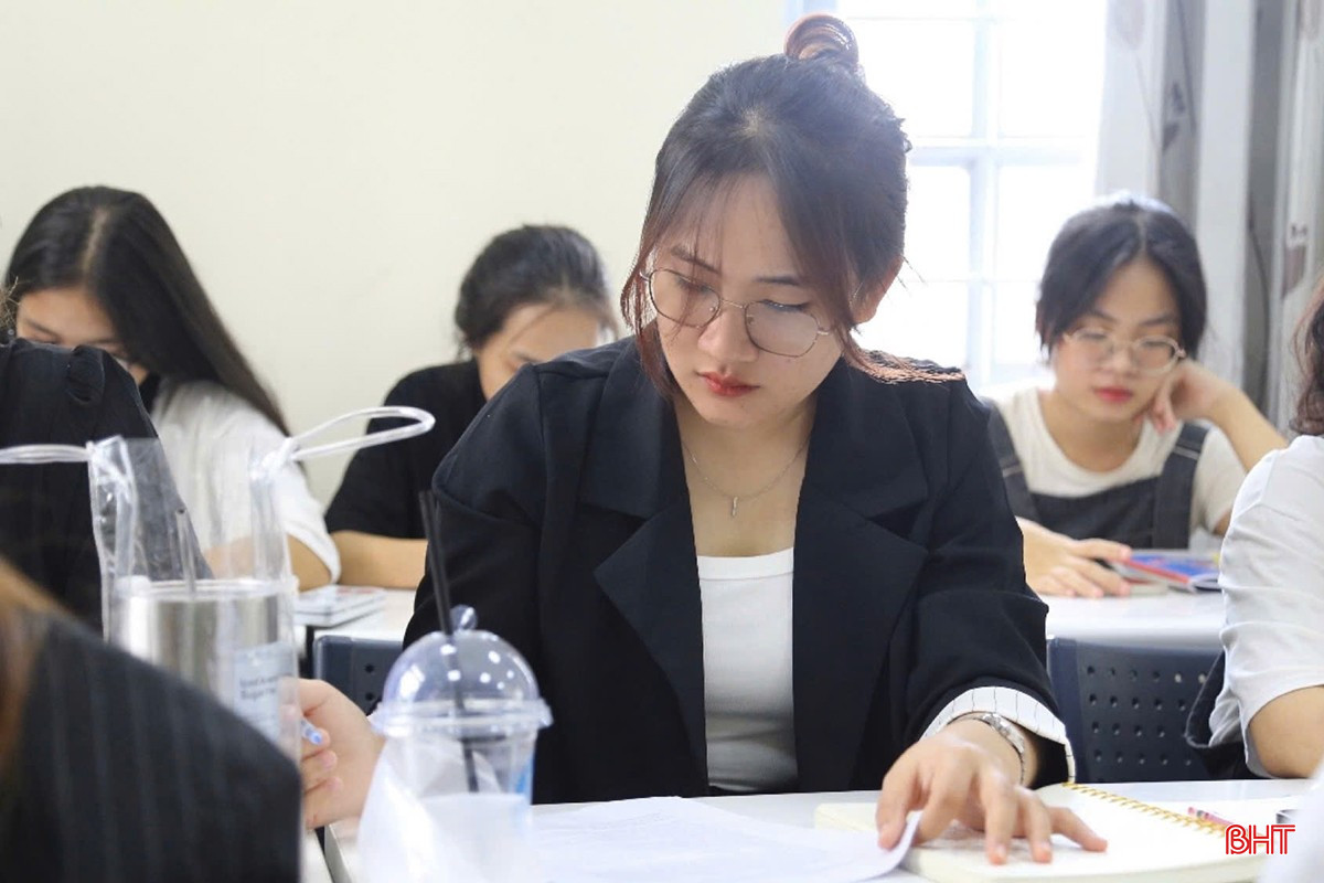 Xây dựng kế hoạch học tập, làm việc với mục tiêu cụ thể theo từng khung thời gian góp phần giúp người trẻ hạn chế thói quen sử dụng mạng xã hội.