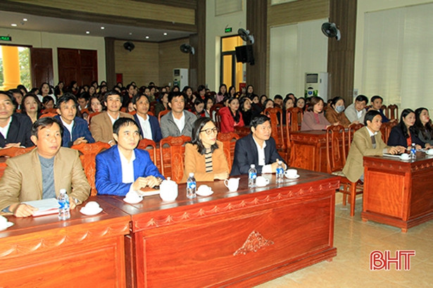 112 giáo viên Nghi Xuân được công nhận danh hiệu giáo viên giỏi cấp huyện