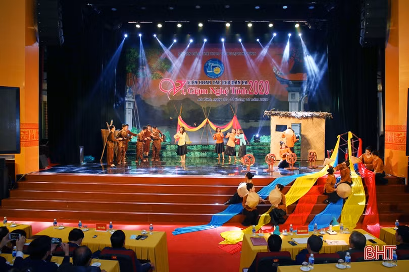 Nữ nghệ nhân 55 năm giữ gìn, phát huy dân ca ví, giặm ở Hà Tĩnh