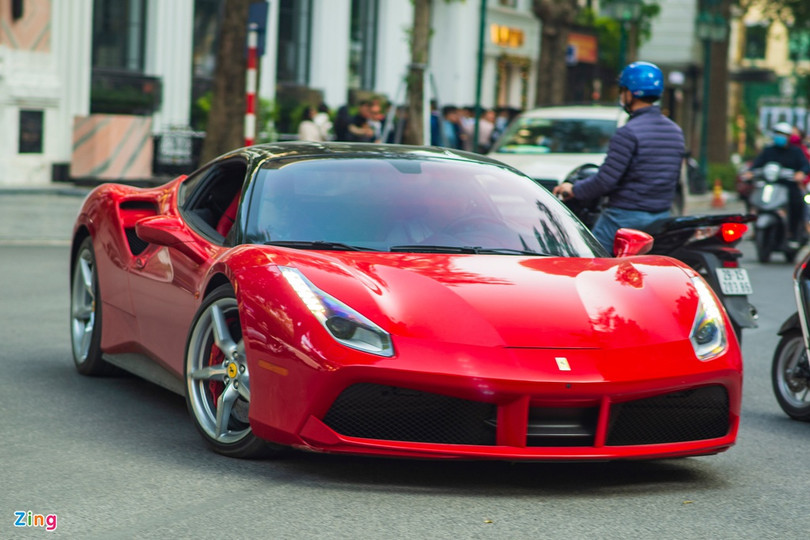 Dàn siêu xe trăm tỷ dạo phố Hà Nội ảnh 6 Dàn siêu xe trăm tỷ đồng dạo phố Hà Nội