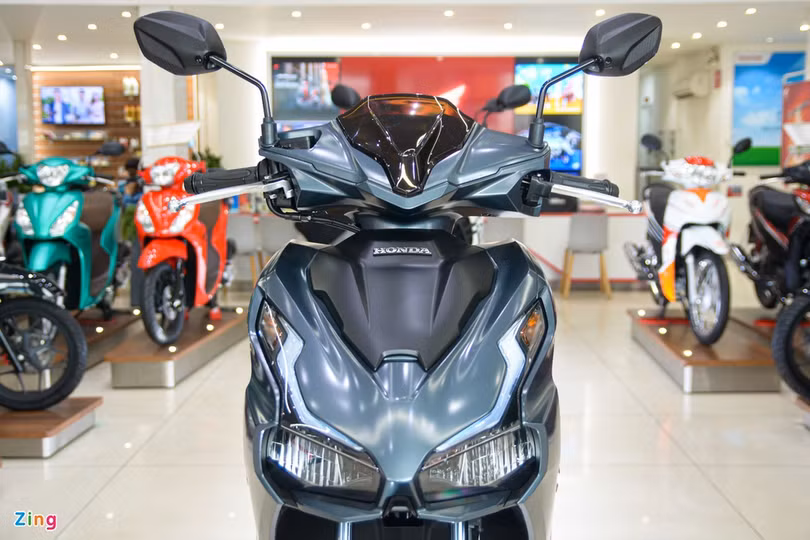 Chi tiết Honda Air Blade phiên bản mới tại đại lý