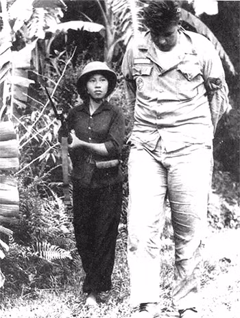 Tác giả bức ảnh “O du kích nhỏ” người Hà Tĩnh qua đời