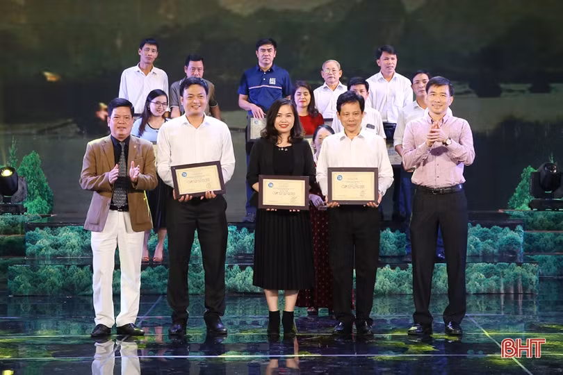 CLB phường Tân Giang nhất liên hoan dân ca ví, giặm Nghệ Tĩnh 